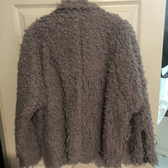 UNIF x Urban Outfitters Furry Moto Poodle Coat - Picture 4 of 4